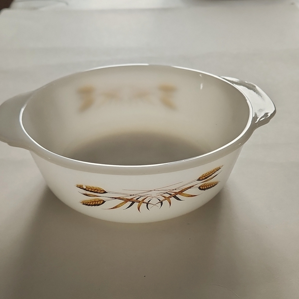 Vintage Anchor Hocking Fite King wheat Milk Glass